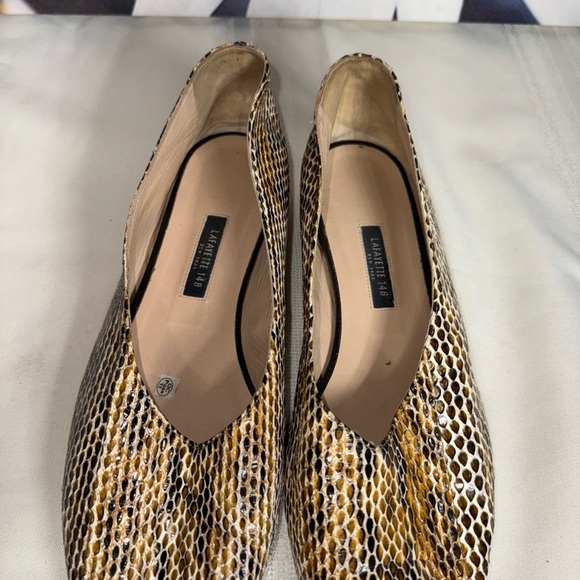 Lafayette 148 New York Snakeskin Ballet Flats | Handmade In Italy Size 38 1/2 - Picture 3 of 10